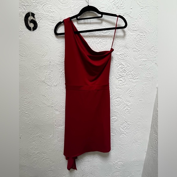 Halston One Shoulder Dress with Attached Belt NWT - Picture 11 of 14
